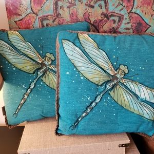Set of DRAGONFLY pillows trimmed in sisal
